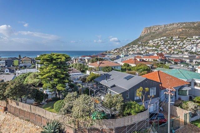 4 Bedroom Property for Sale in Fish Hoek Western Cape